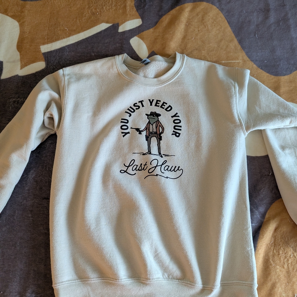 Gildan Cream Graphic Crewneck Sweater
